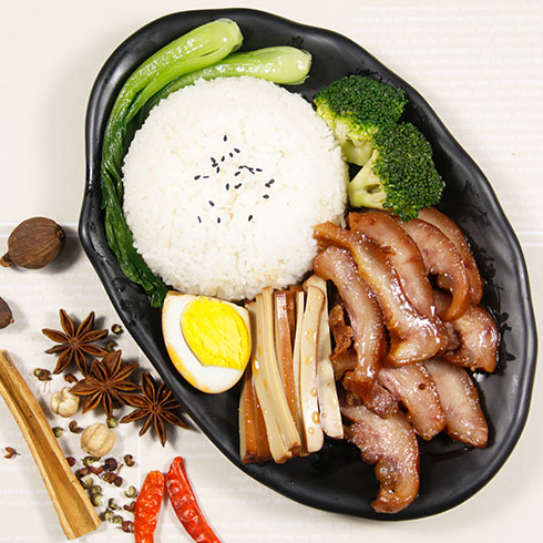 鹵味新風(fēng)尚 安徽樂創(chuàng)餐飲管理「鹵豬鼻套蘇餐」的美味之旅